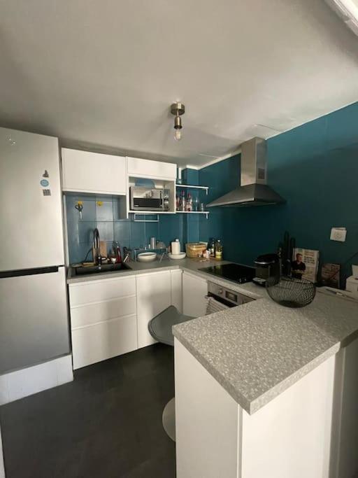 Charming Apartment 40 M2, 10Th Parijs Buitenkant foto